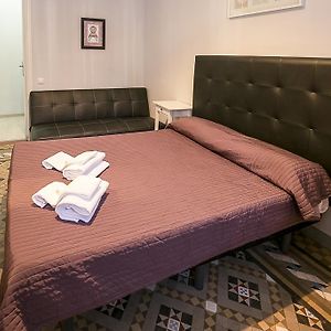 Hostal Balmes Centro